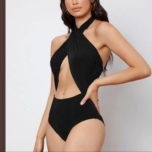 SHEIN Crisscross Tie Backless Halter Bodysuit